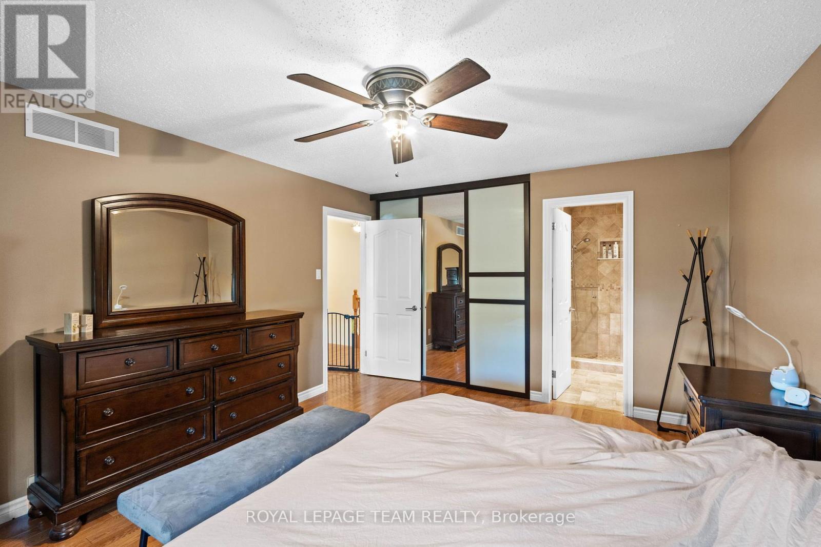 35 Ivylea Street, Ottawa, Ontario  K2G 4X1 - Photo 22 - X12410993