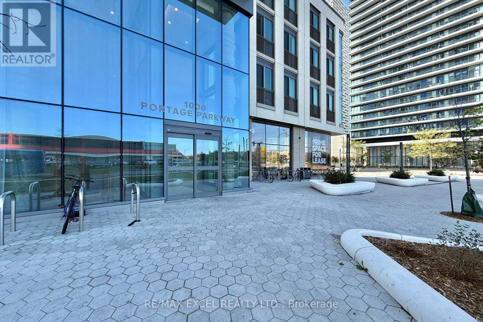 4815 - 1000 Portage Parkway, Vaughan, Ontario  L4K 0L1 - Photo 3 - N12384393