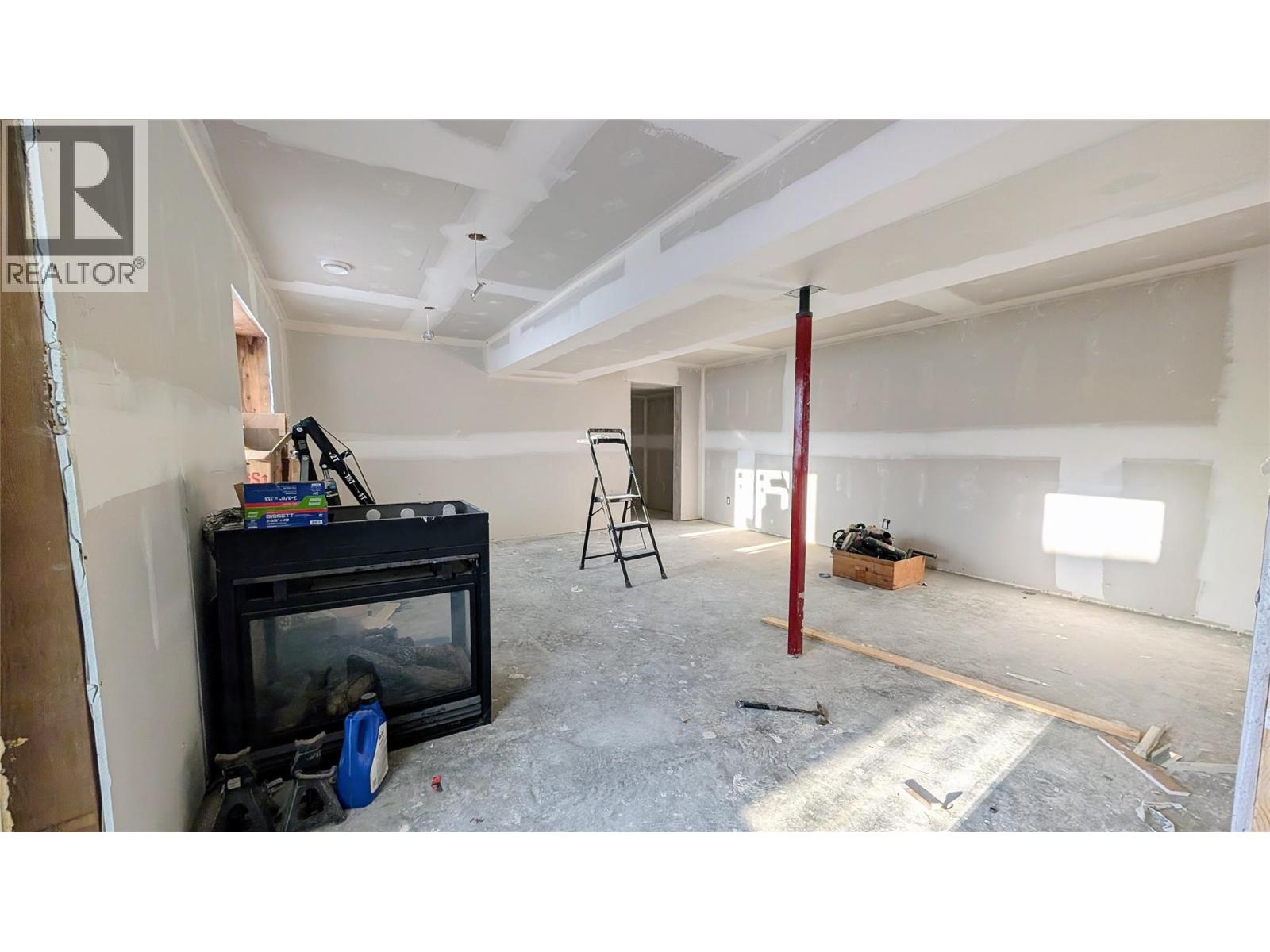 4811 Crescentwood Drive, Edgewater, British Columbia  V0A 1E0 - Photo 28 - 10363373