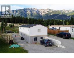 4811 CRESCENTWOOD Drive, edgewater, British Columbia