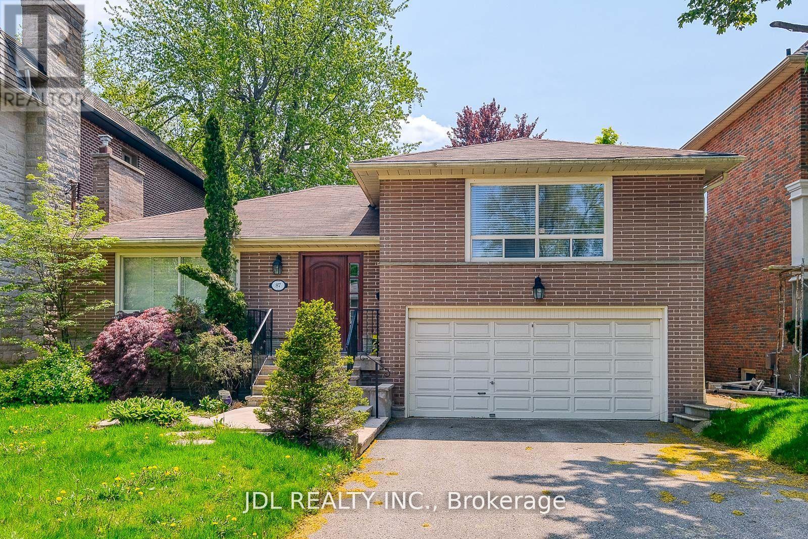87 MUNRO BOULEVARD, Toronto, Ontario