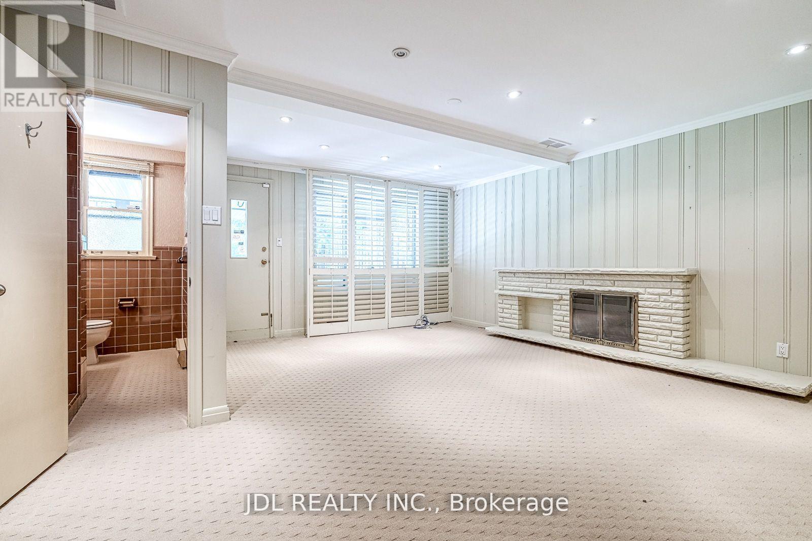 87 Munro Boulevard, Toronto, Ontario  M2P 1C5 - Photo 21 - C12410963