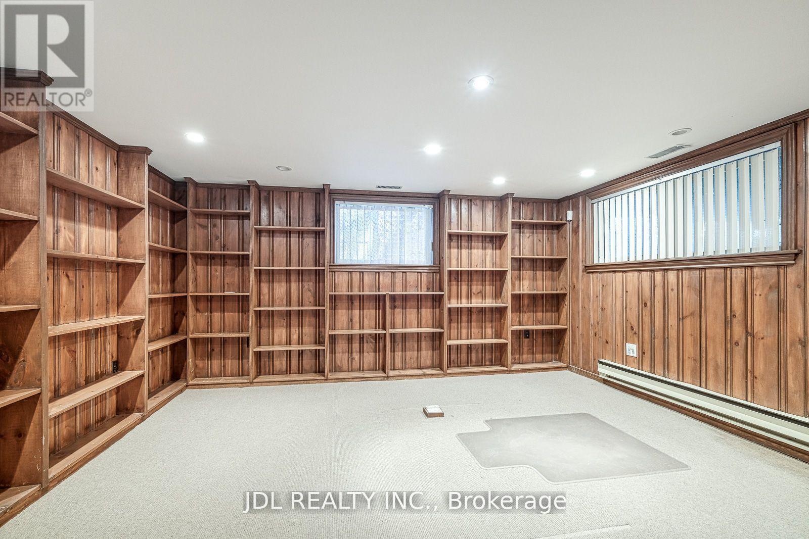 87 Munro Boulevard, Toronto, Ontario  M2P 1C5 - Photo 24 - C12410963