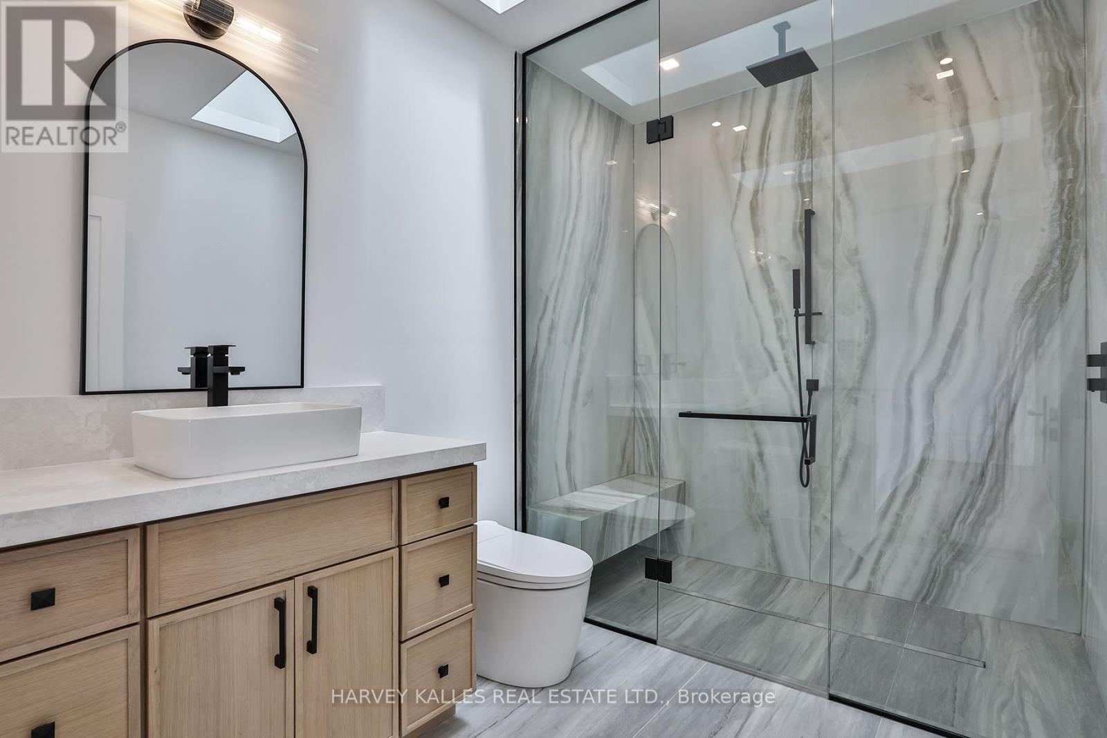 18 Lincolnville Lane, Whitchurch-Stouffville, Ontario  L4A 7X4 - Photo 38 - N12301847