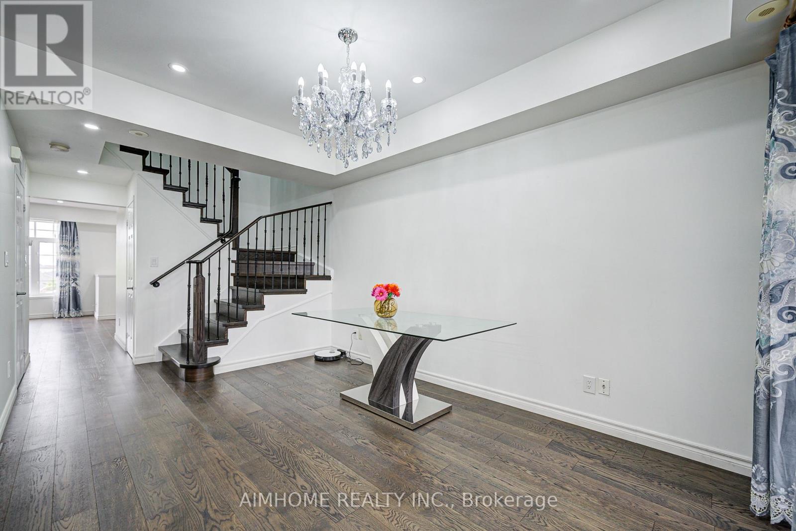 22 - 50 Greensborough Villag Circle, Markham, Ontario  L6E 0C7 - Photo 16 - N12410988