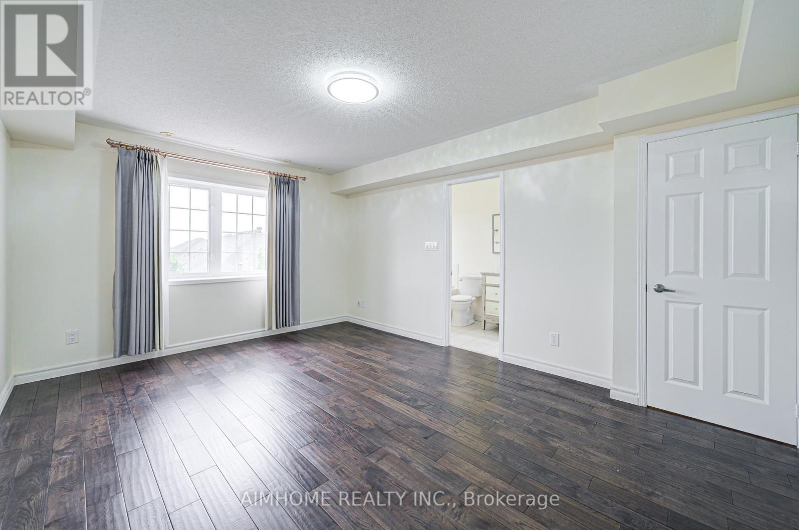 22 - 50 Greensborough Villag Circle, Markham, Ontario  L6E 0C7 - Photo 28 - N12410988