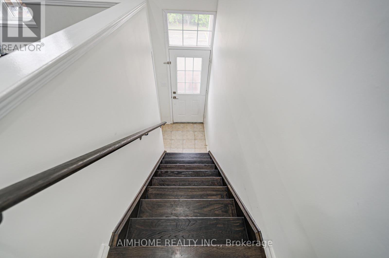 22 - 50 Greensborough Villag Circle, Markham, Ontario  L6E 0C7 - Photo 3 - N12410988