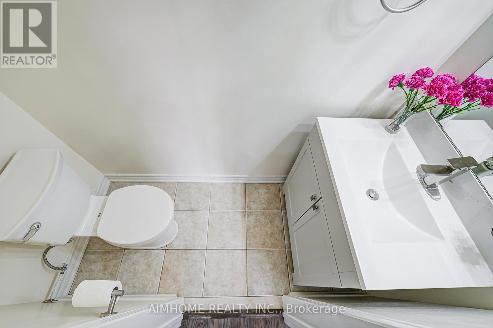 22 - 50 Greensborough Villag Circle, Markham, Ontario  L6E 0C7 - Photo 6 - N12410988