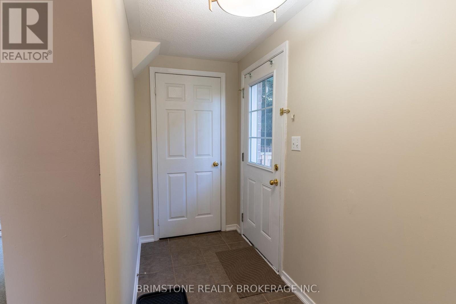 #33 / #34 - 175 Stanley Street, Barrie, Ontario  L4M 0G2 - Photo 15 - S12410970