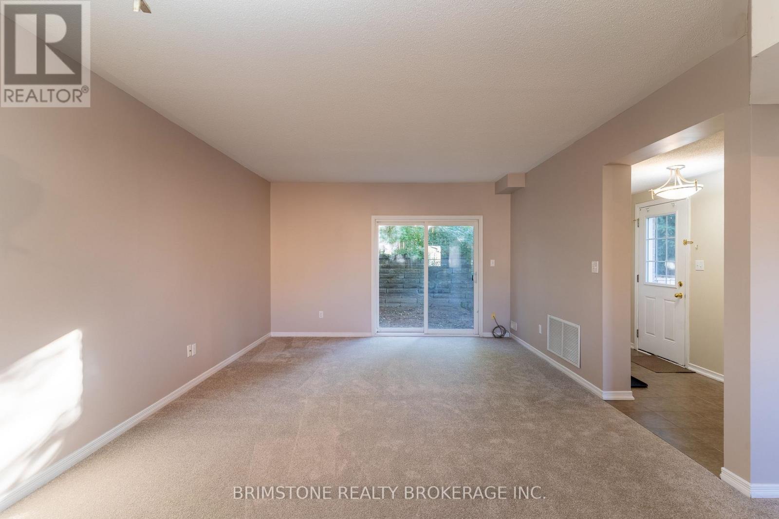 #33 / #34 - 175 Stanley Street, Barrie, Ontario  L4M 0G2 - Photo 18 - S12410970