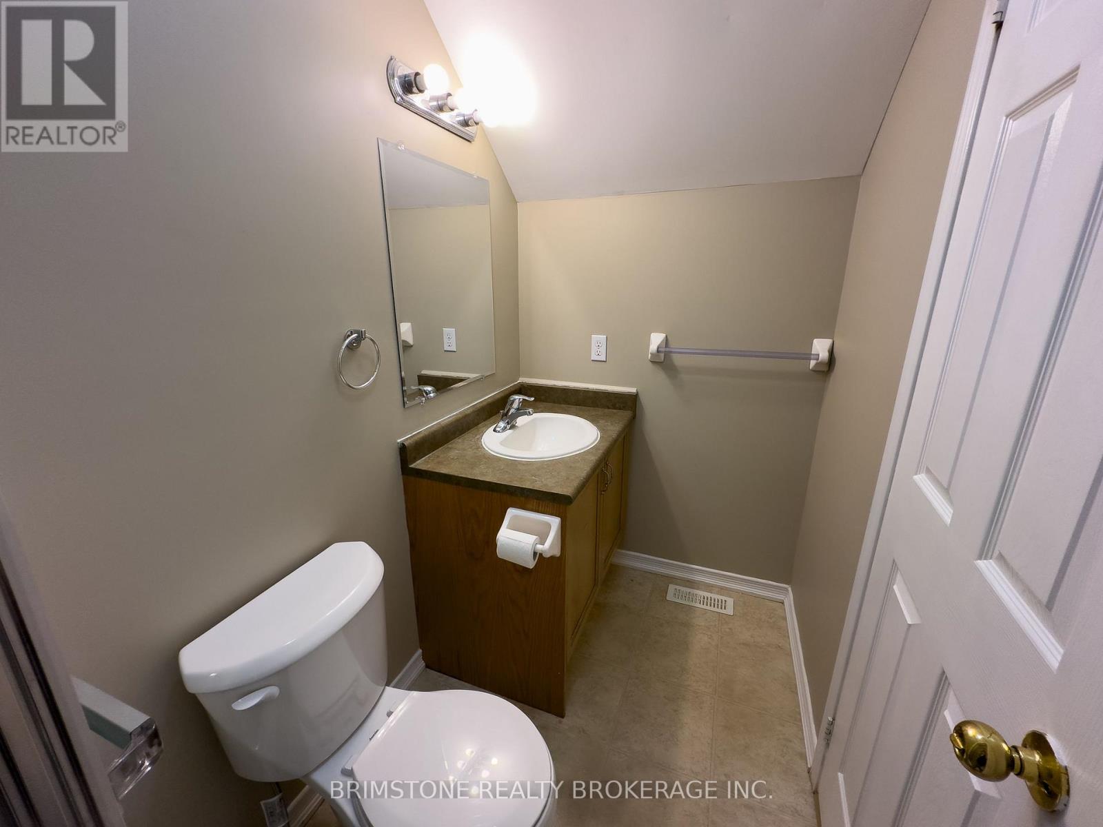 #33 / #34 - 175 Stanley Street, Barrie, Ontario  L4M 0G2 - Photo 35 - S12410970