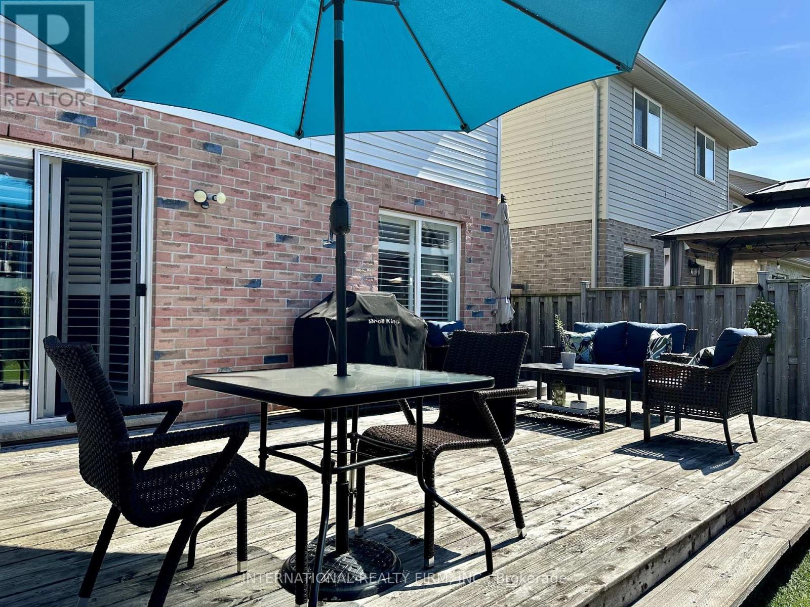 1409 Old Zeller Drive, Kitchener, Ontario  N2A 4M8 - Photo 29 - X12410974