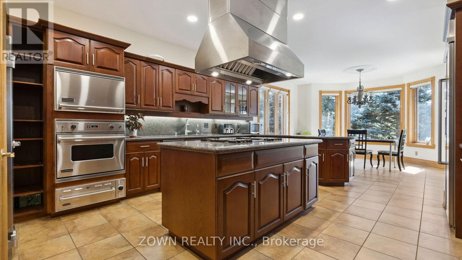 231 Golf Course Road, Woolwich, Ontario  N0B 1N0 - Photo 11 - X12410991