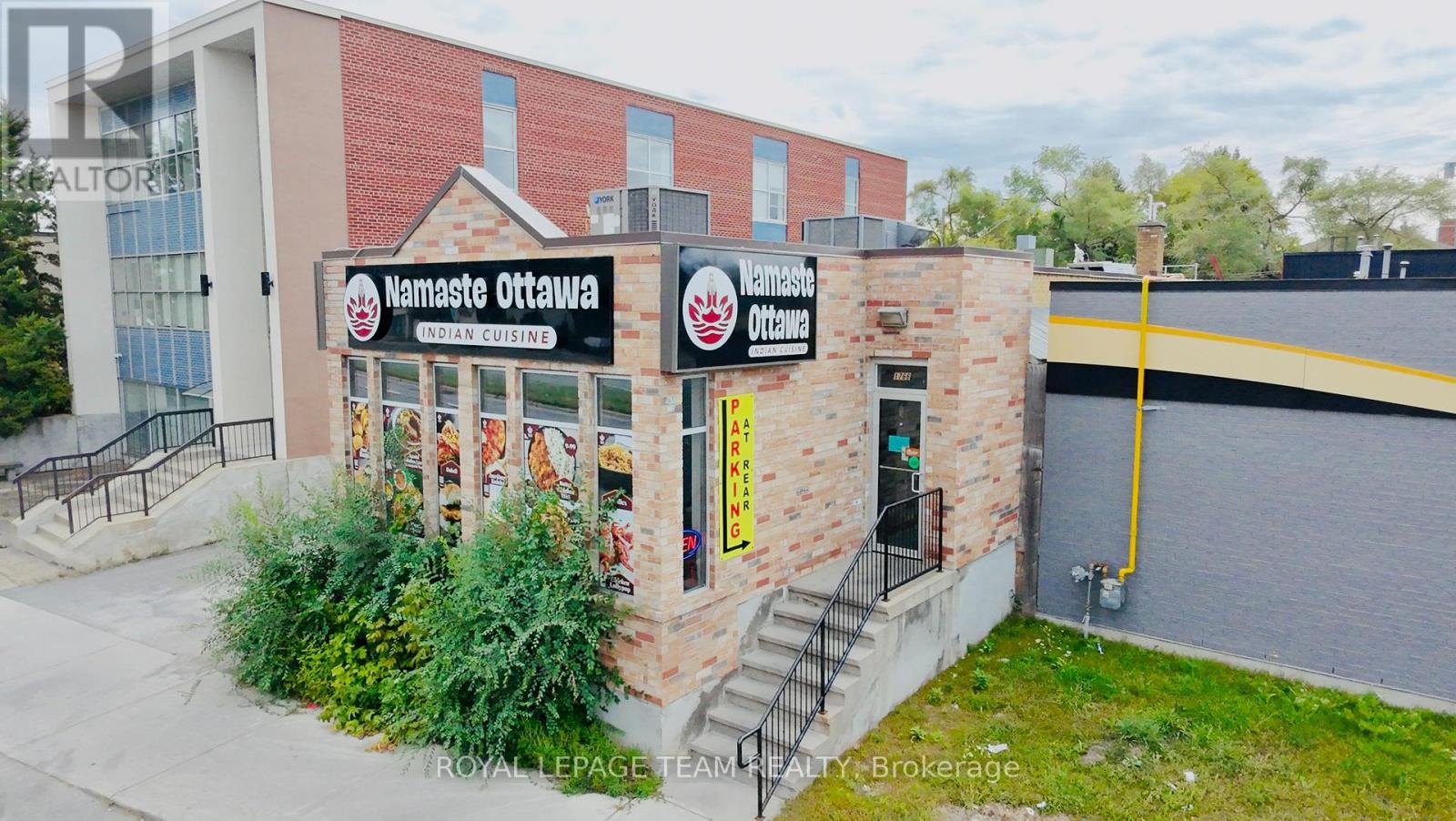 1766 Carling Avenue, Ottawa, Ontario  K2A 1E1 - Photo 2 - X12411009