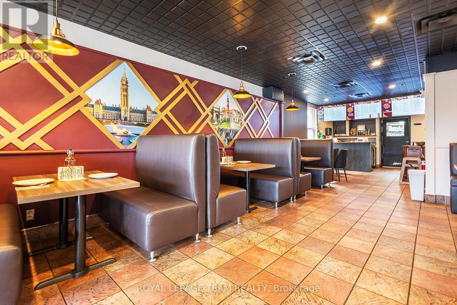 1766 Carling Avenue, Ottawa, Ontario  K2A 1E1 - Photo 5 - X12411009