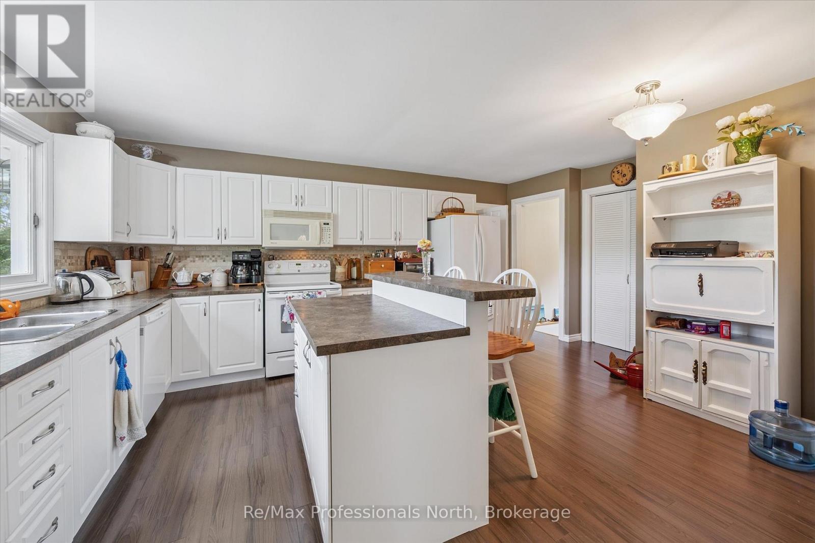 1042 River Haven Road, Bracebridge, Ontario  P1L 1X1 - Photo 18 - X12331846