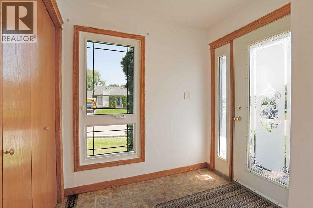Property at 11 Lakeview Crescent E image 3