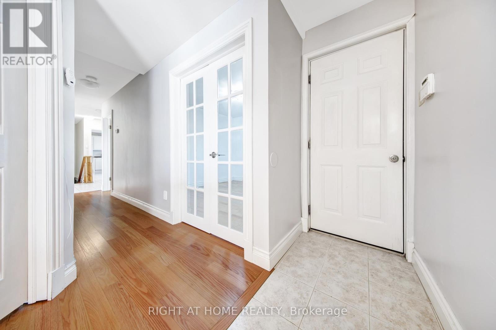 1905 Lockhart Road, Innisfil, Ontario  L9S 3G1 - Photo 13 - N12410999
