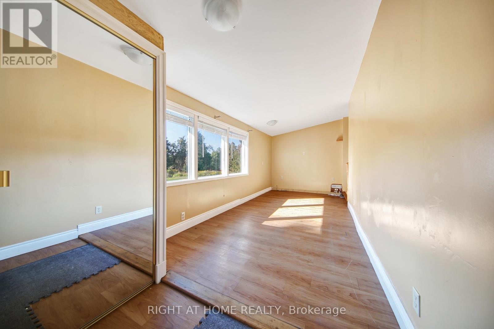 1905 Lockhart Road, Innisfil, Ontario  L9S 3G1 - Photo 14 - N12410999