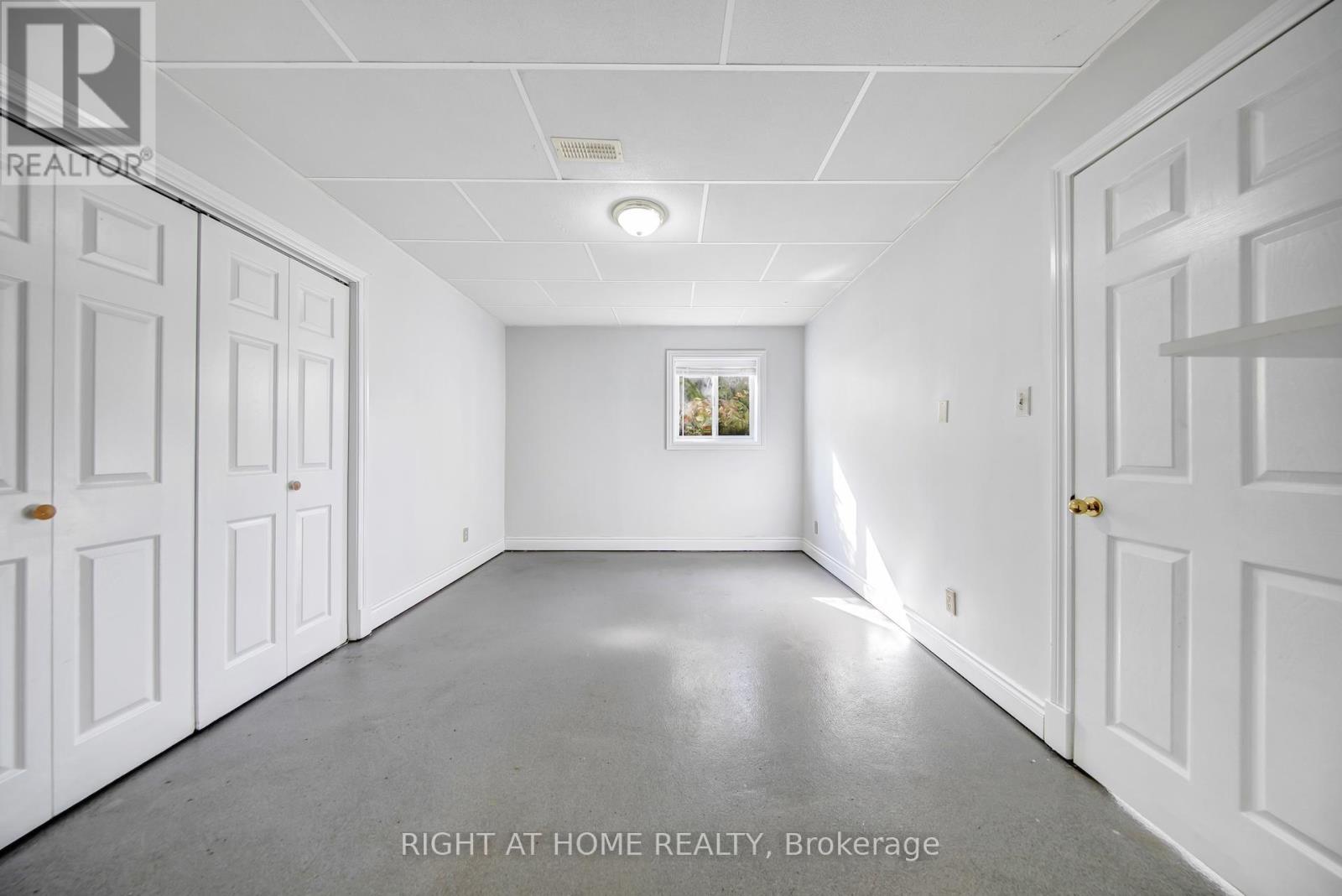 1905 Lockhart Road, Innisfil, Ontario  L9S 3G1 - Photo 22 - N12410999