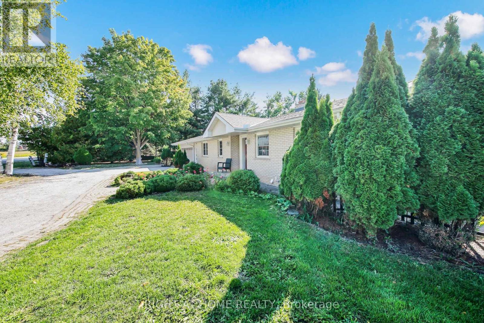1905 Lockhart Road, Innisfil, Ontario  L9S 3G1 - Photo 35 - N12410999