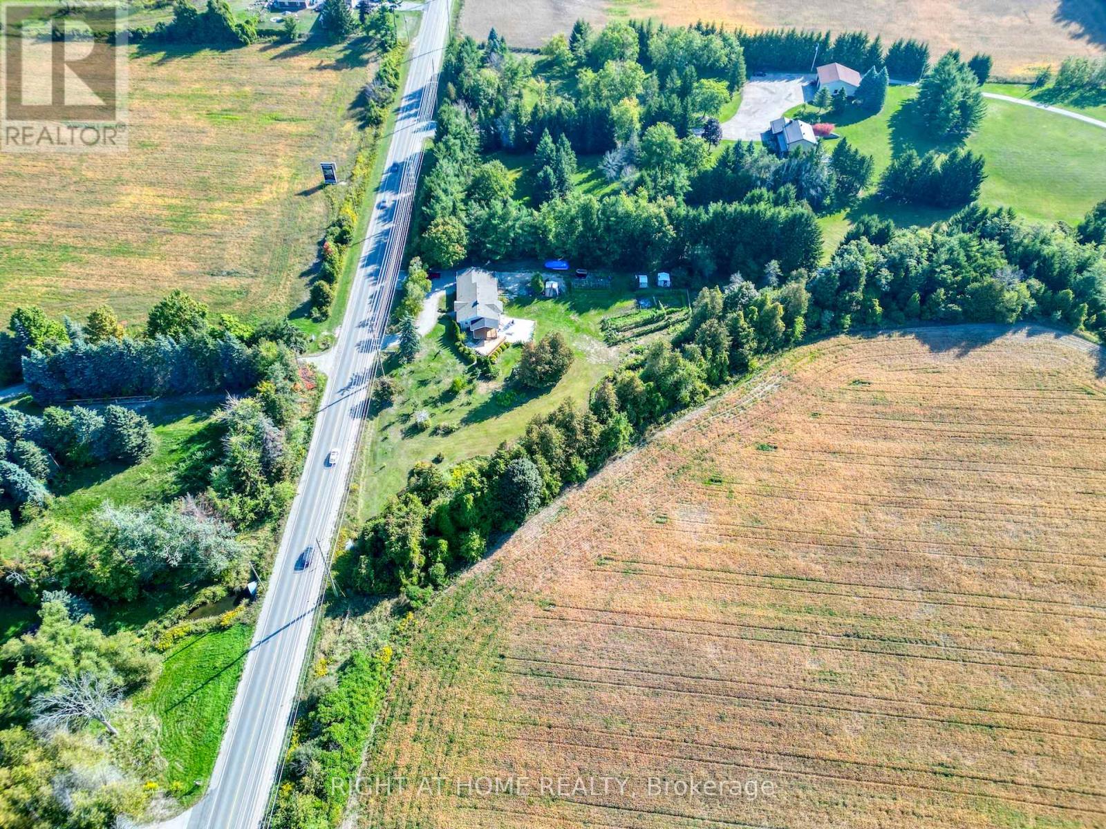 1905 Lockhart Road, Innisfil, Ontario  L9S 3G1 - Photo 38 - N12410999