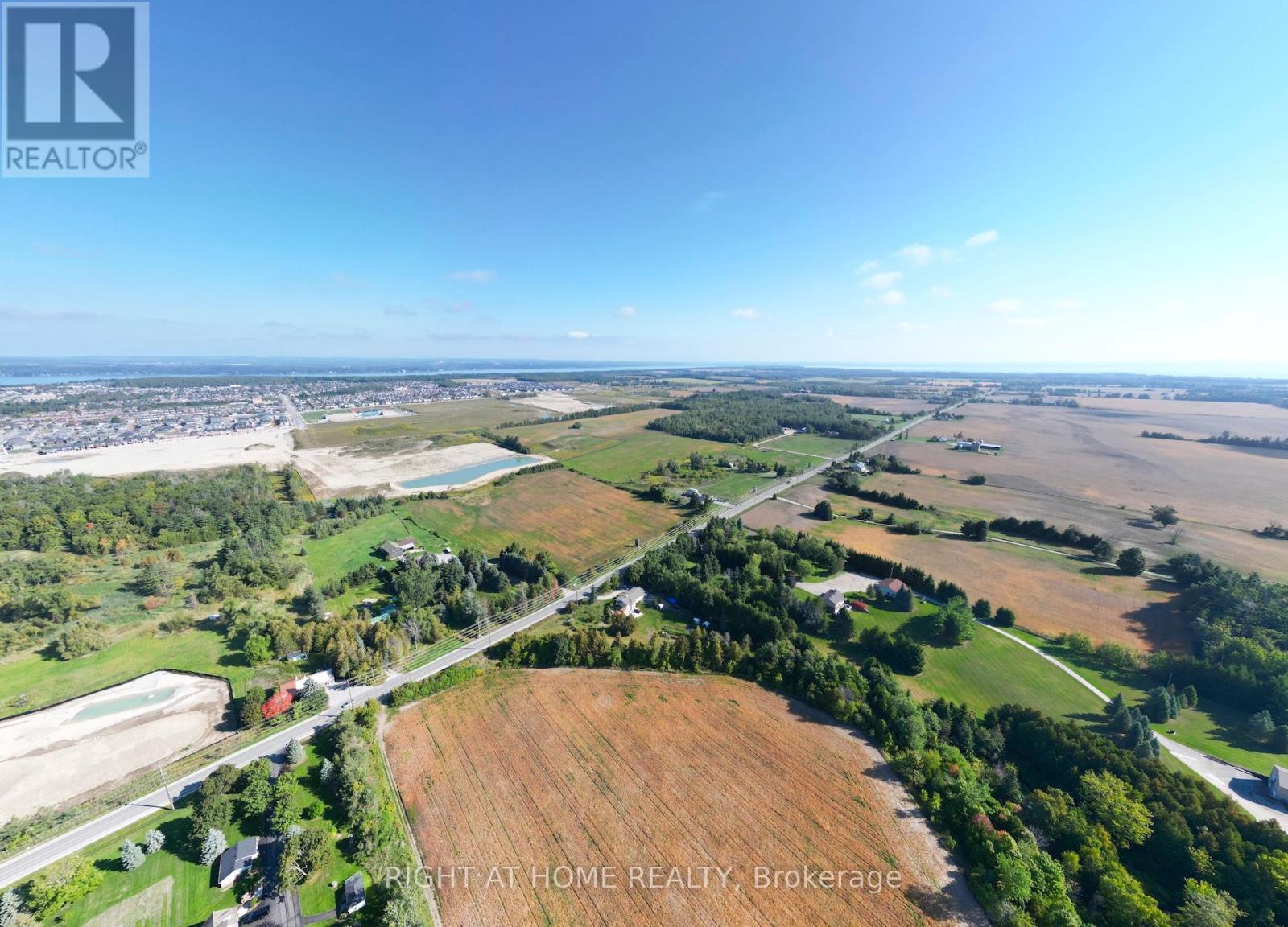 1905 Lockhart Road, Innisfil, Ontario  L9S 3G1 - Photo 41 - N12410999