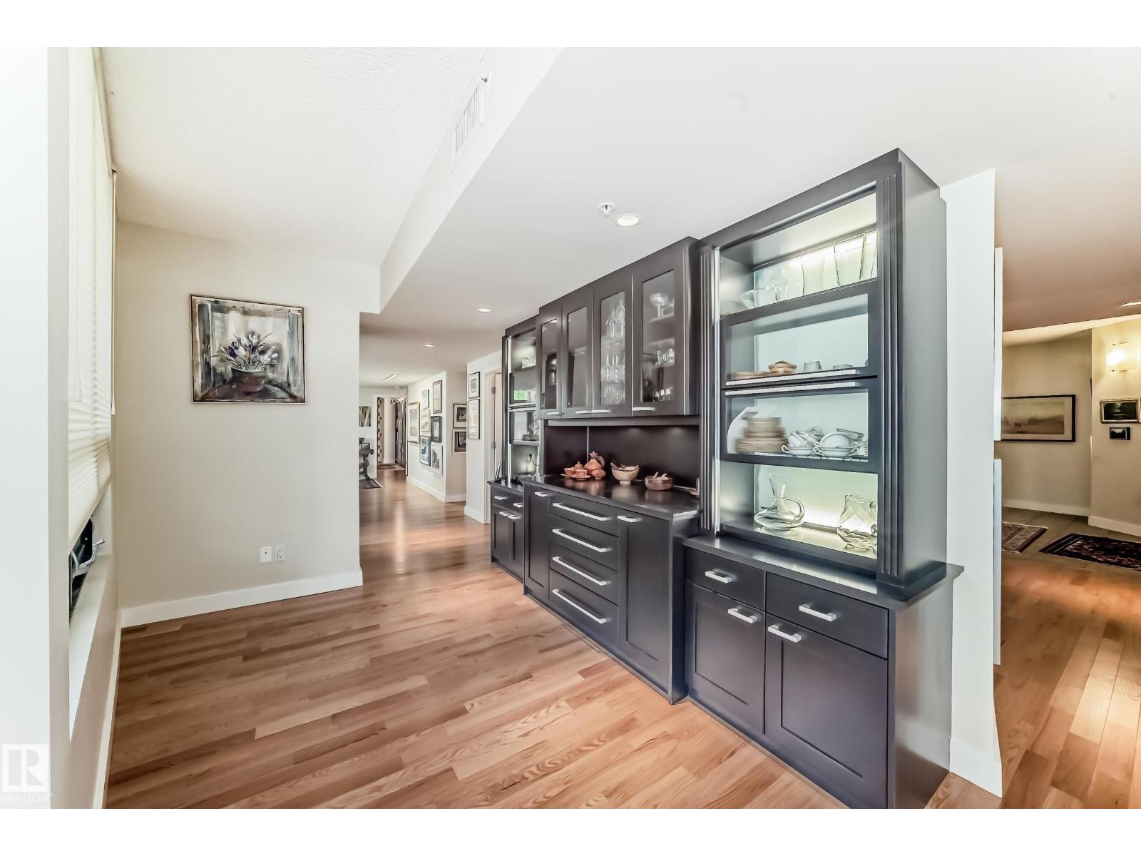 #404 10028 119 St Nw, Edmonton, Alberta  T5K 1Y8 - Photo 17 - E4458246