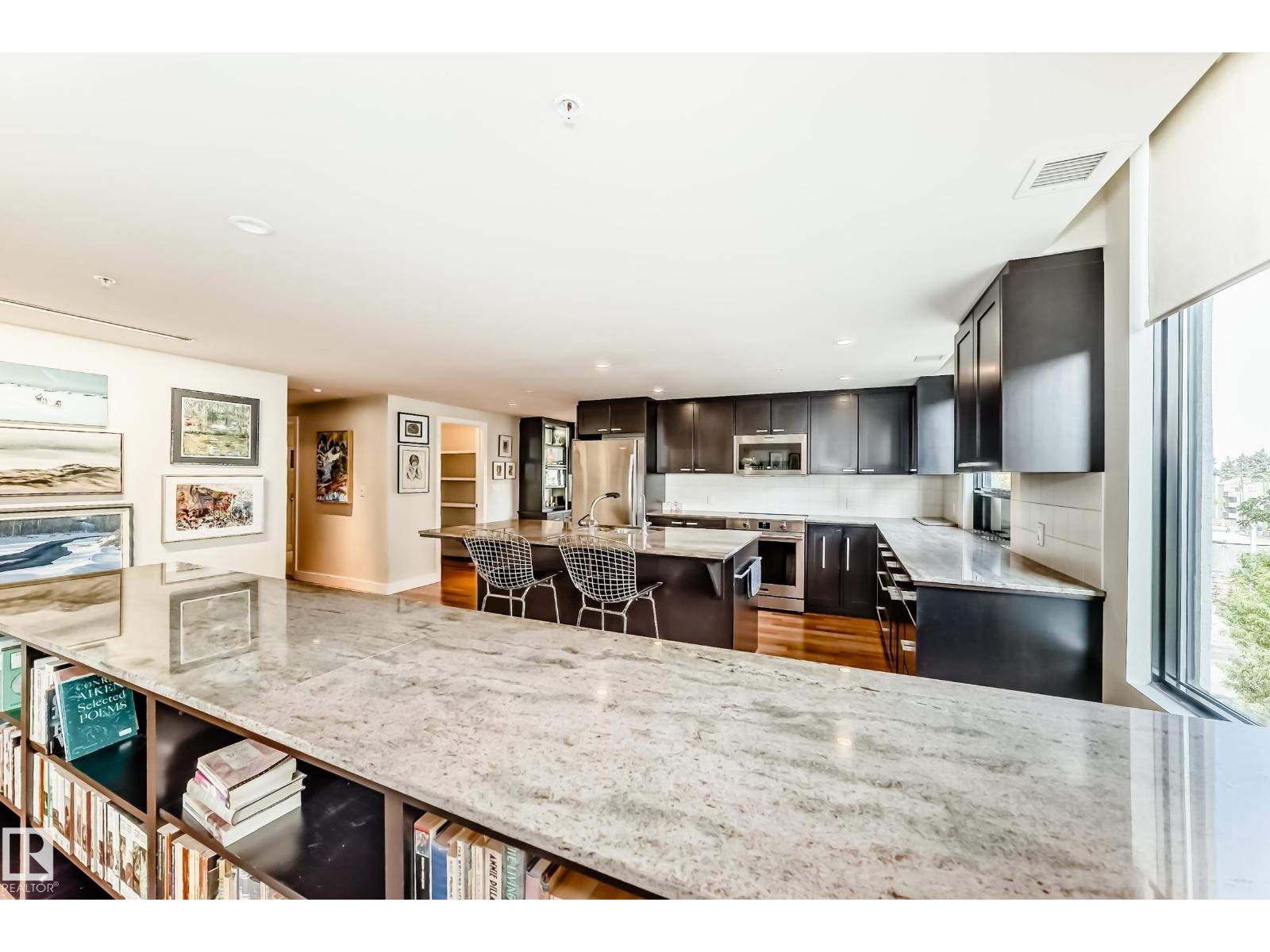 #404 10028 119 St Nw, Edmonton, Alberta  T5K 1Y8 - Photo 34 - E4458246