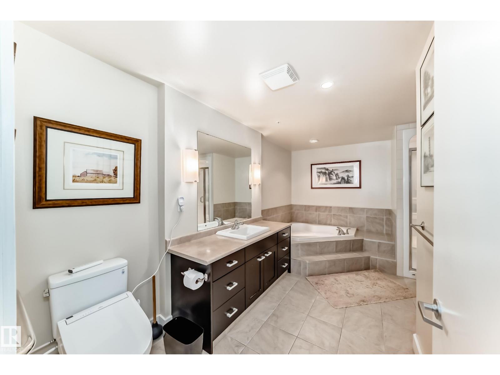 #404 10028 119 St Nw, Edmonton, Alberta  T5K 1Y8 - Photo 38 - E4458246
