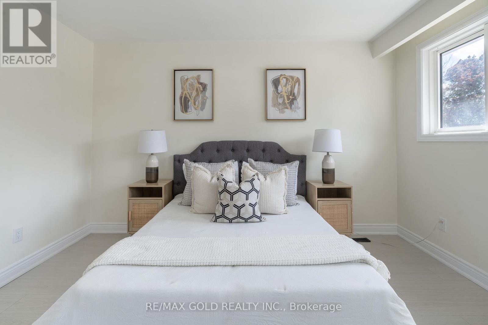 384 Westwood Drive, Kitchener, Ontario  N2M 2L6 - Photo 21 - X12402632