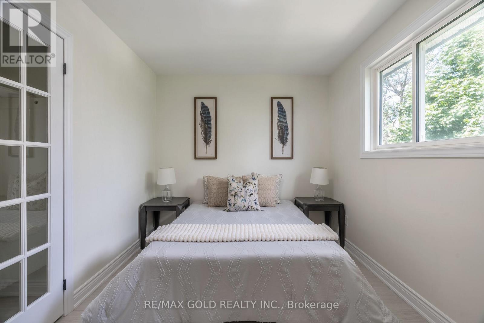 384 Westwood Drive, Kitchener, Ontario  N2M 2L6 - Photo 30 - X12402632