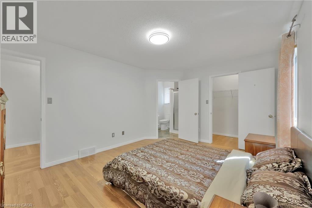 Photo 25 of 47 for 34 Phair Crescent