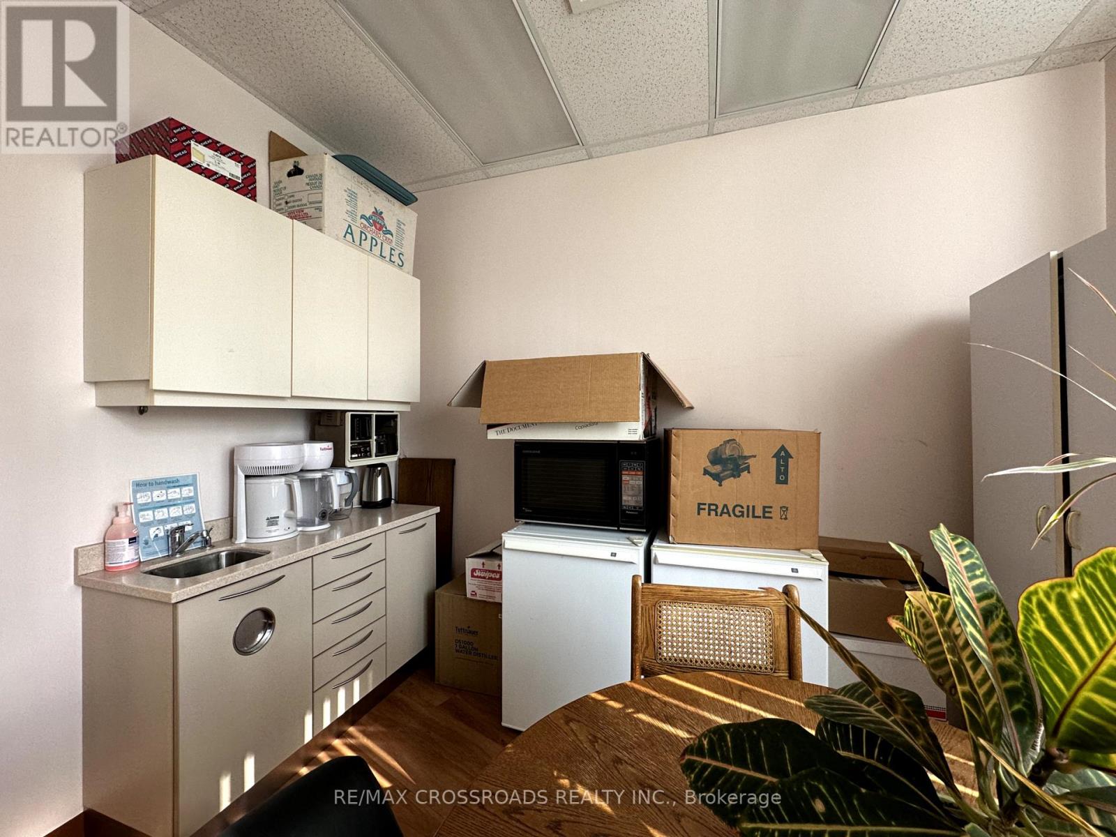 1517 - 2 Carlton Street, Toronto, Ontario  M5B 1J3 - Photo 16 - C12411029
