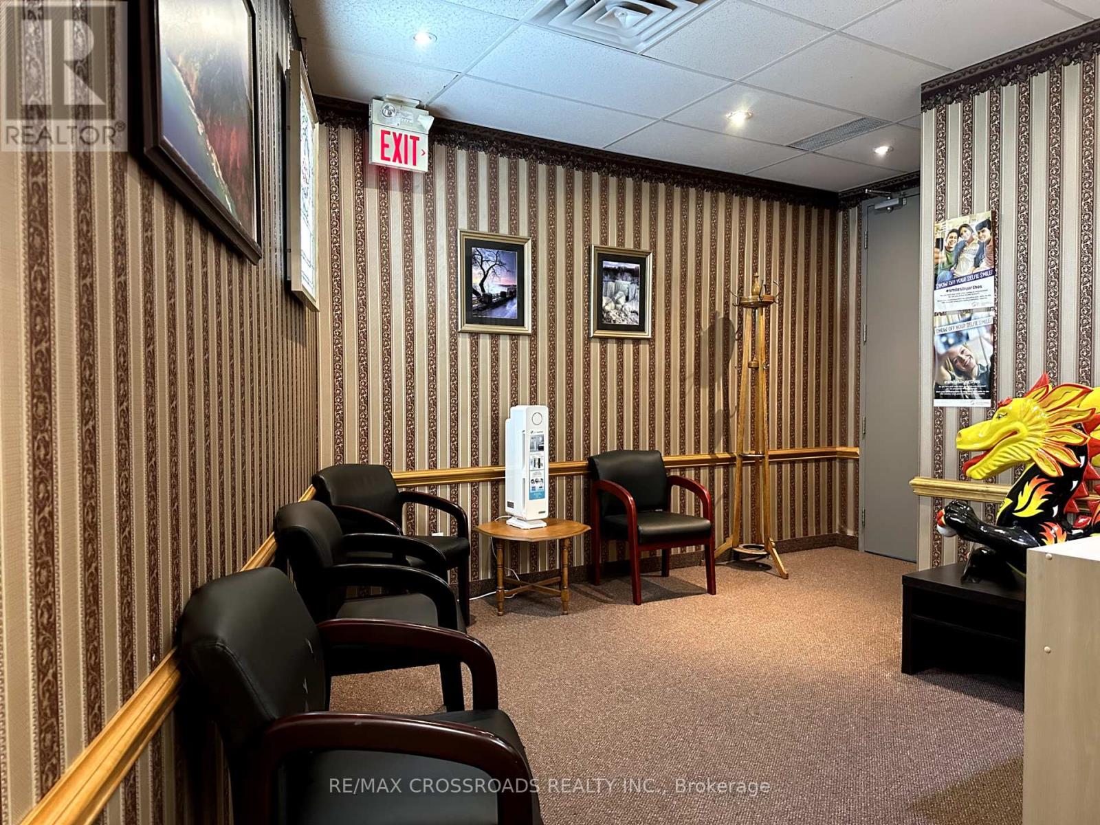 1517 - 2 Carlton Street, Toronto, Ontario  M5B 1J3 - Photo 3 - C12411029