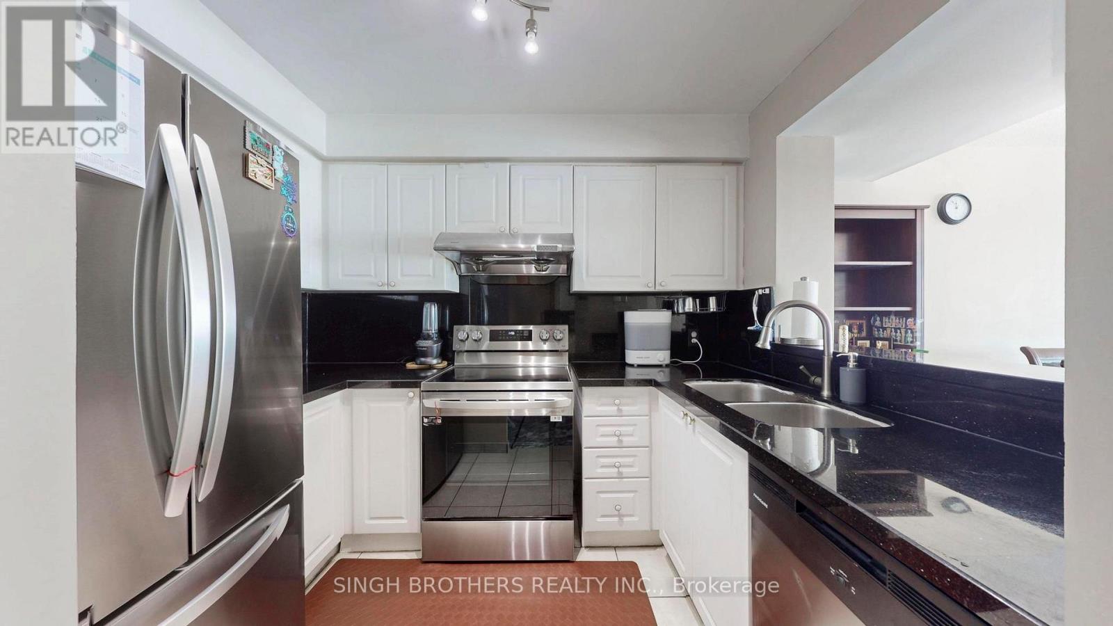 1505 - 1 Lee Centre Drive, Toronto, Ontario  M1H 3J2 - Photo 13 - E12411026