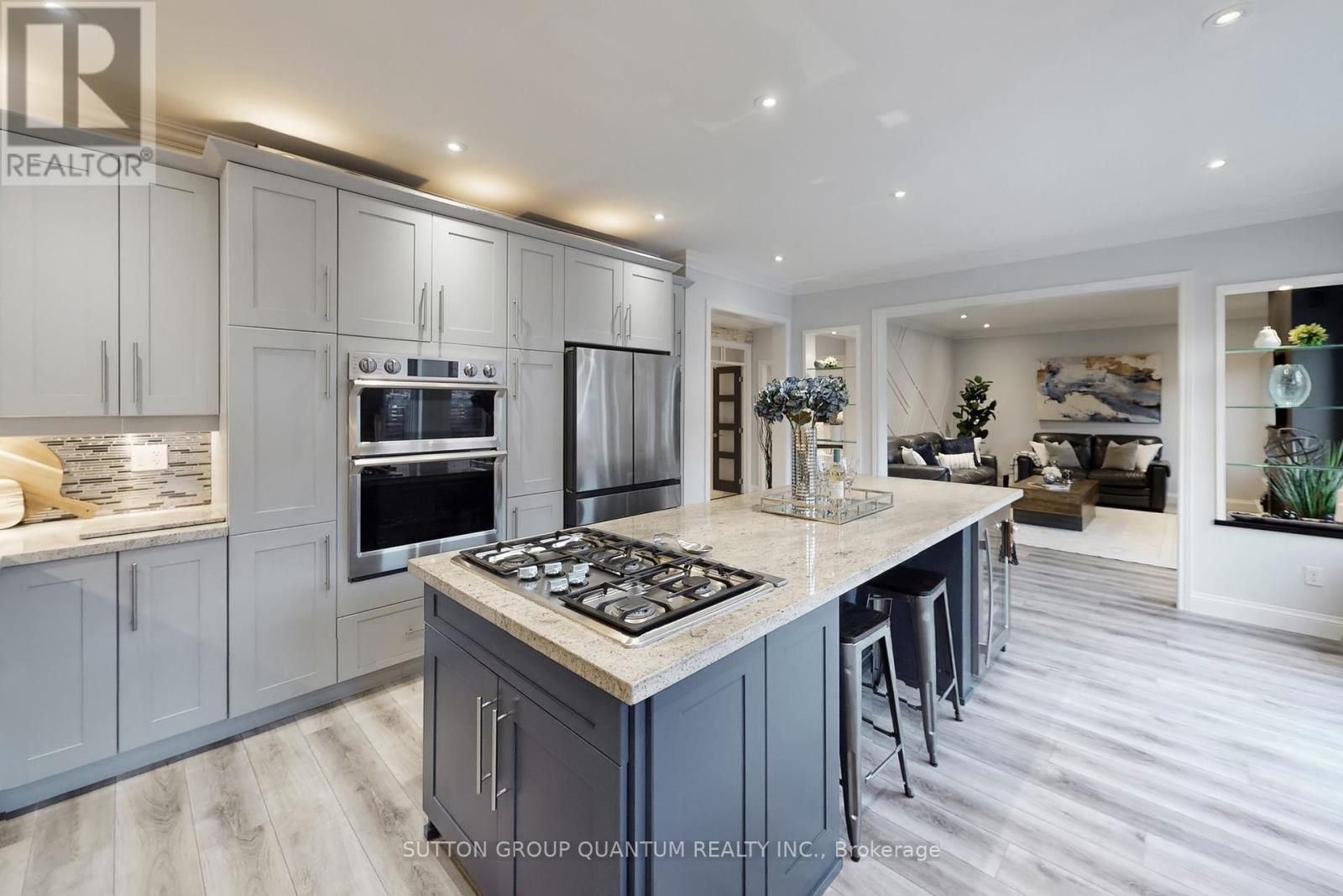556 Bridgeview Road, Oakville, Ontario  L6M 0P2 - Photo 11 - W12410648