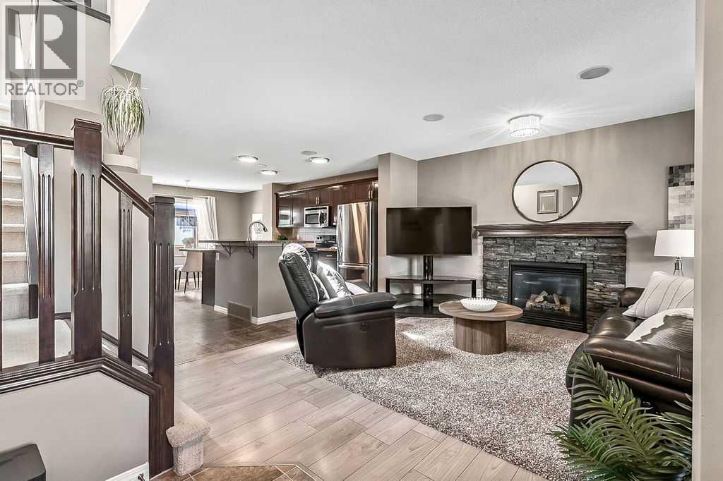 91 Cimarron Grove Close, Okotoks, Alberta  T1S 0H5 - Photo 4 - A2256938