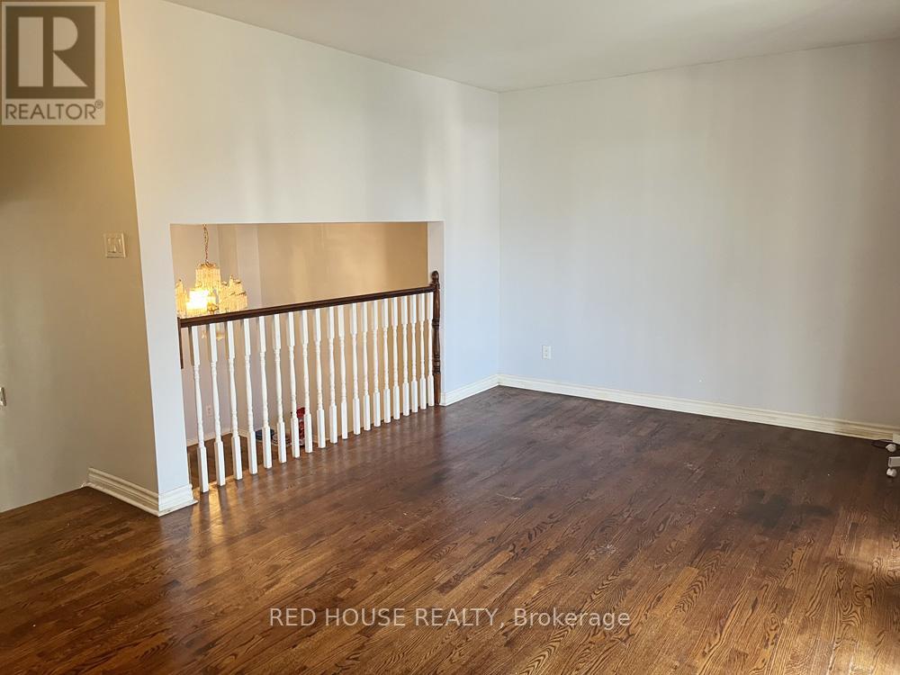 28 Kay Drive, Toronto, Ontario  M9V 4V6 - Photo 2 - W12411014