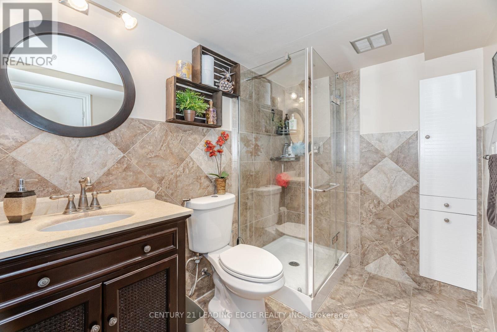 6303 Neuchatel Road, Mississauga, Ontario  L5N 2J7 - Photo 34 - W12411033