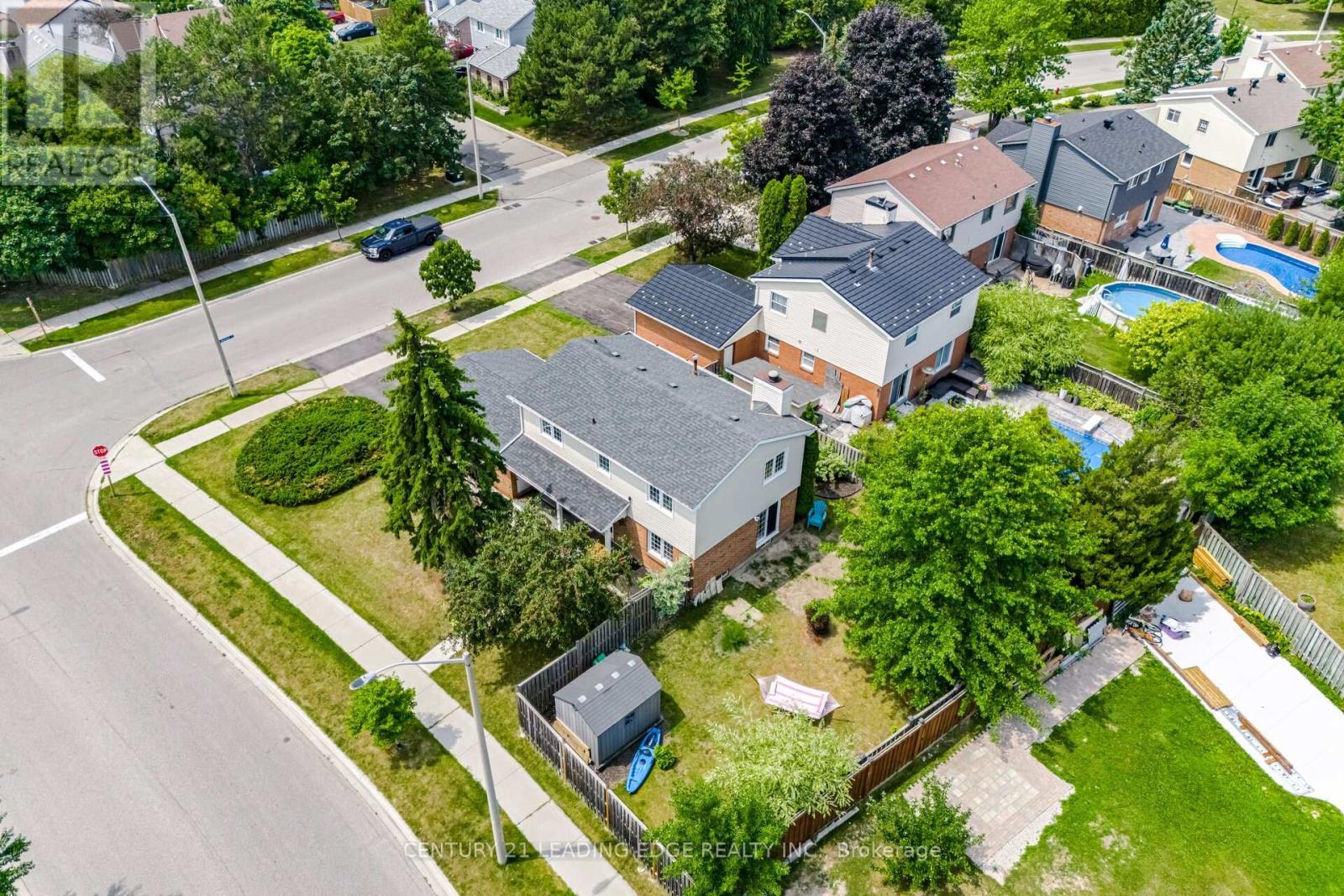 6303 Neuchatel Road, Mississauga, Ontario  L5N 2J7 - Photo 45 - W12411033