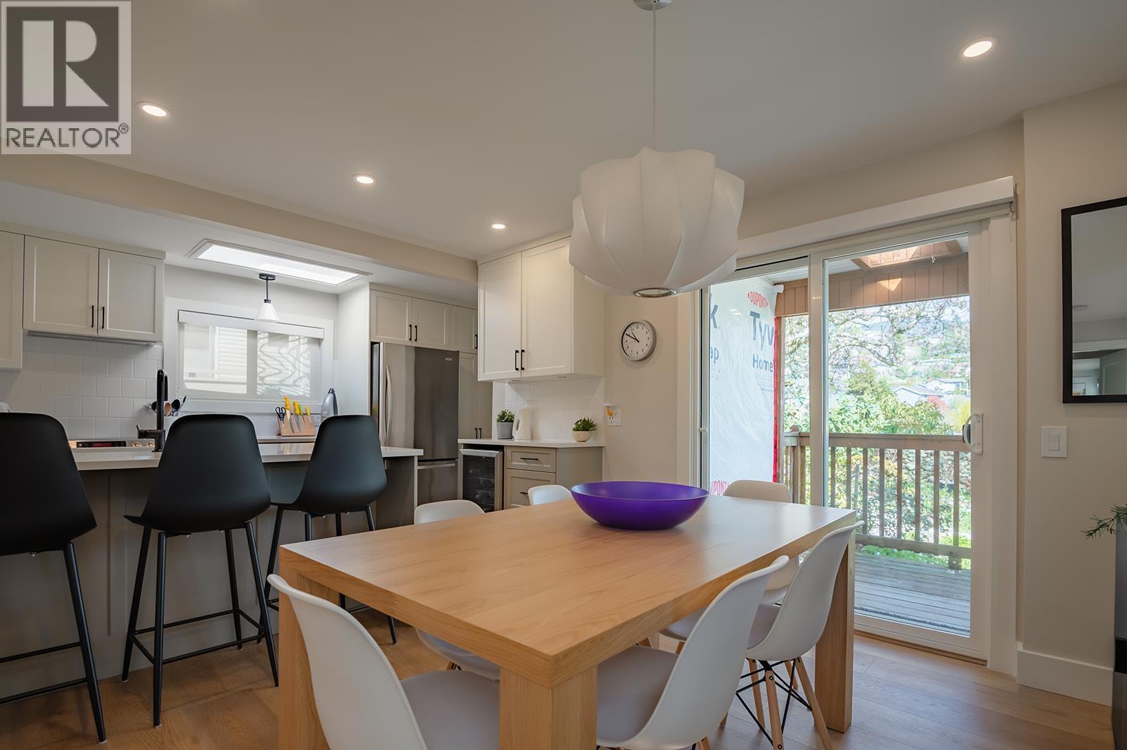 535 Gower Point Road, Gibsons, British Columbia  V0N 1V0 - Photo 8 - R3049005