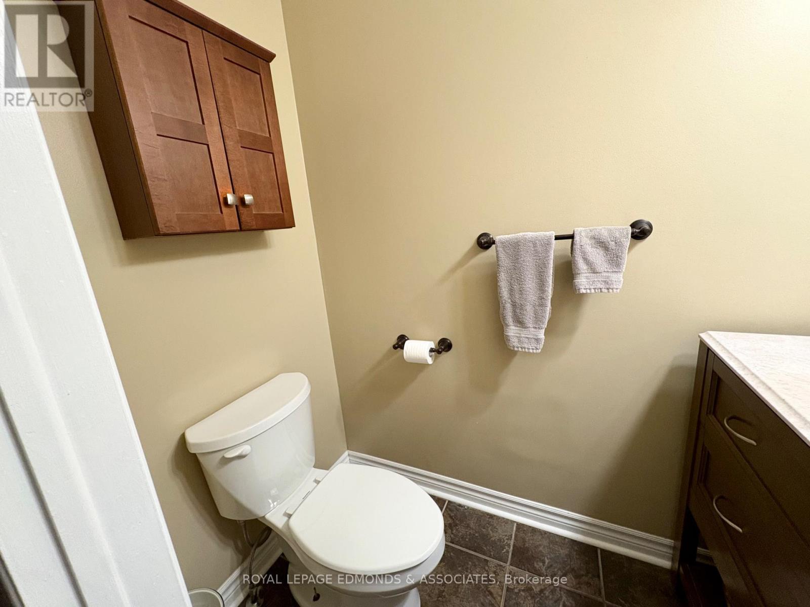 19 Selley Street, Petawawa, Ontario  K8H 3G9 - Photo 16 - X12355602
