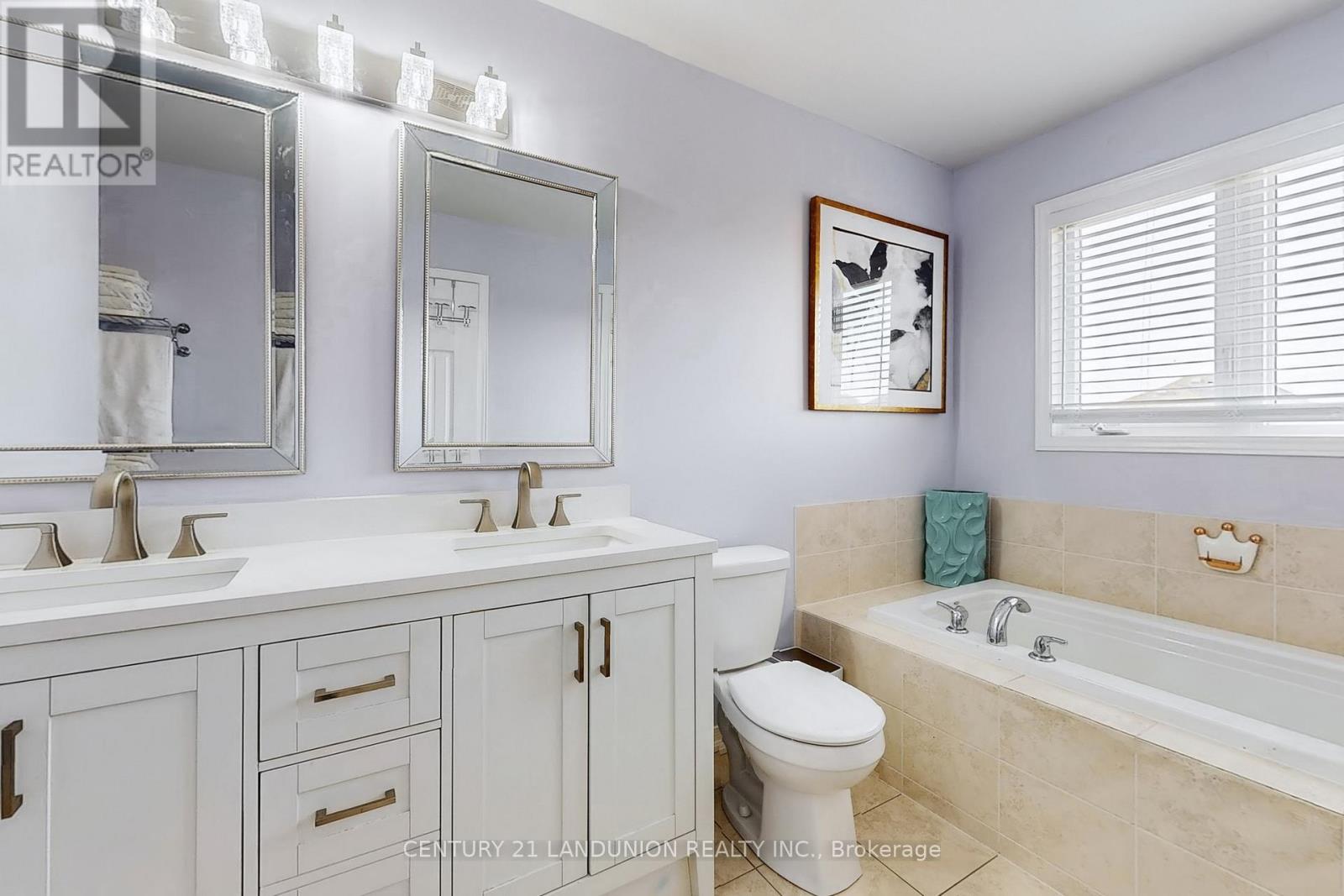 101 Gar Lehman Avenue, Whitchurch-Stouffville, Ontario  L4A 0W9 - Photo 15 - N12410181