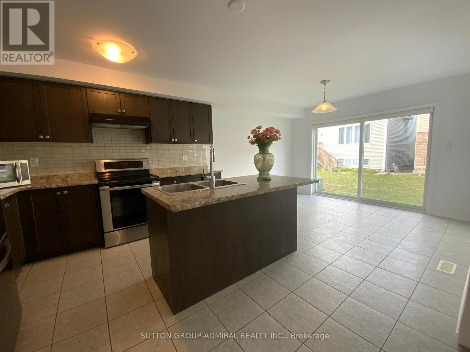 10 Beatty Avenue, Thorold, Ontario  L3B 0E9 - Photo 10 - X12411020