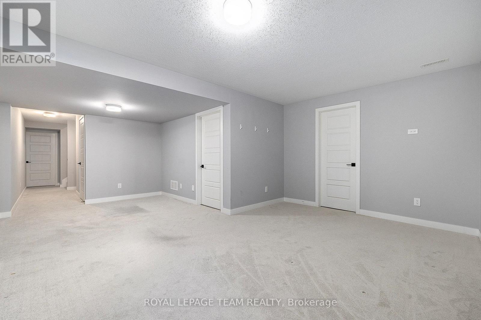 165 Yearling Circle, Ottawa, Ontario  K0A 2Z0 - Photo 28 - X12411036