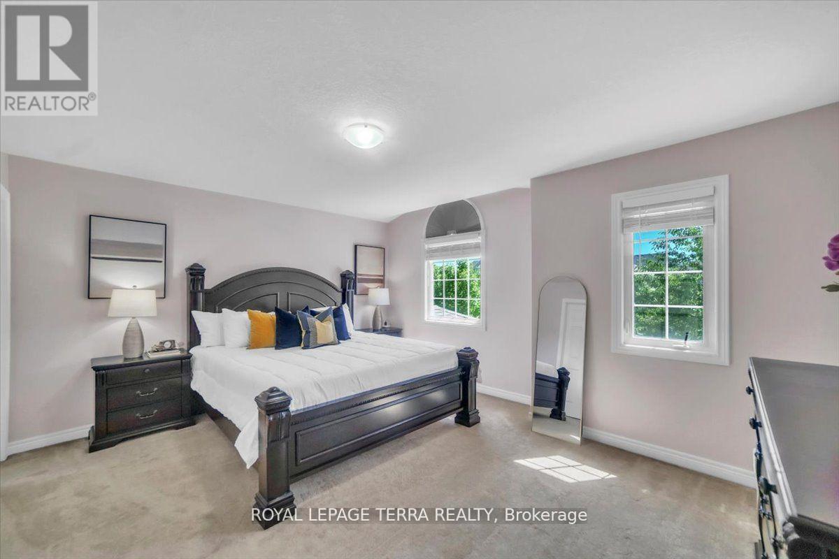 31 Vipond Street, Guelph, Ontario  N1E 0G9 - Photo 16 - X12298107