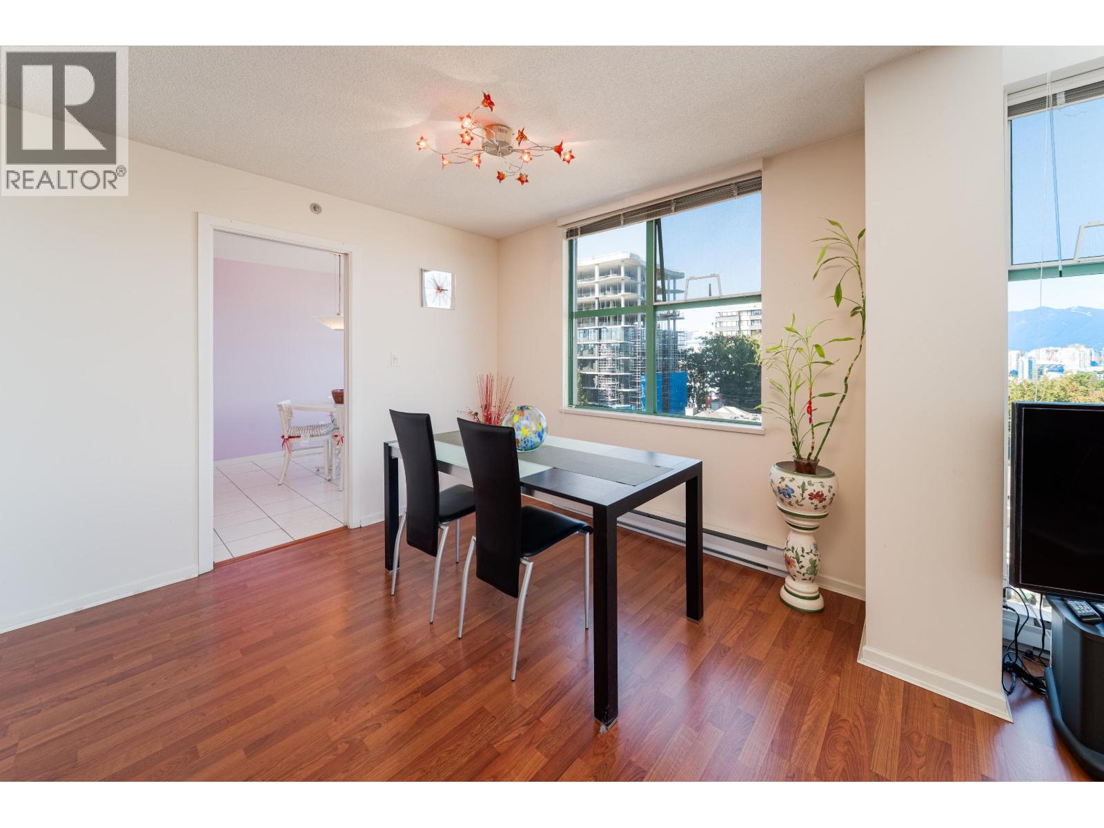 804 518 W 14th Avenue, Vancouver, British Columbia  V5Z 4N5 - Photo 4 - R3049487
