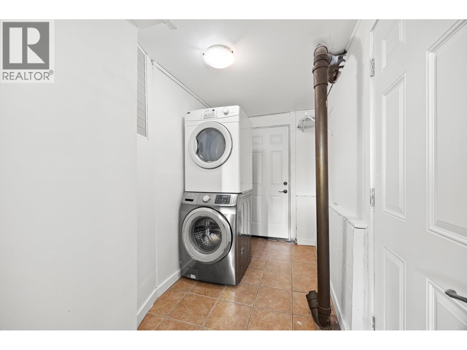 1317 Hornby Street, Coquitlam, British Columbia  V3E 1V3 - Photo 28 - R3049387