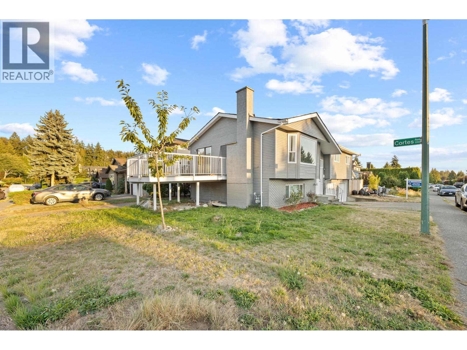 1317 Hornby Street, Coquitlam, British Columbia  V3E 1V3 - Photo 2 - R3049387